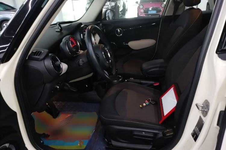Used MINI 2019 1.5T ONE PLUS Five-Door Edition Left Front Seat