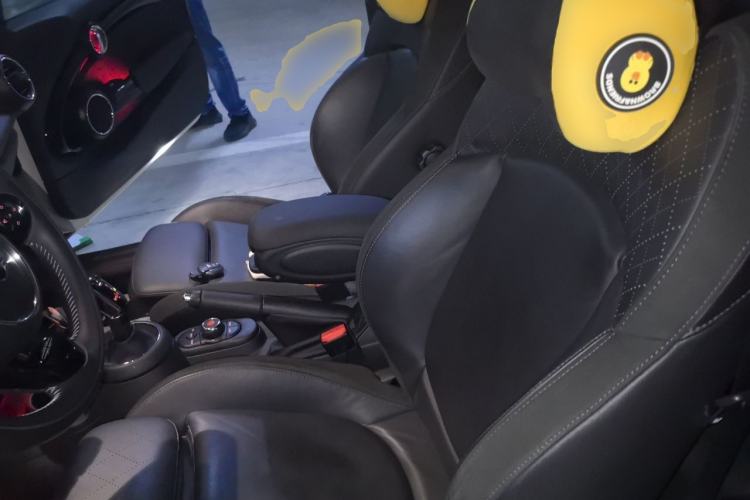 Used MINI 2019 1.5T COOPER Artist Left Front Seat