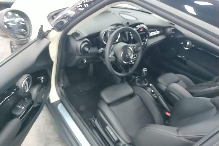 Used MINI 2019 1.5T COOPER Classic Edition Left Front Seat