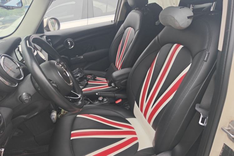Used MINI 2019 1.5T ONE Five-Door Edition Left Front Seat