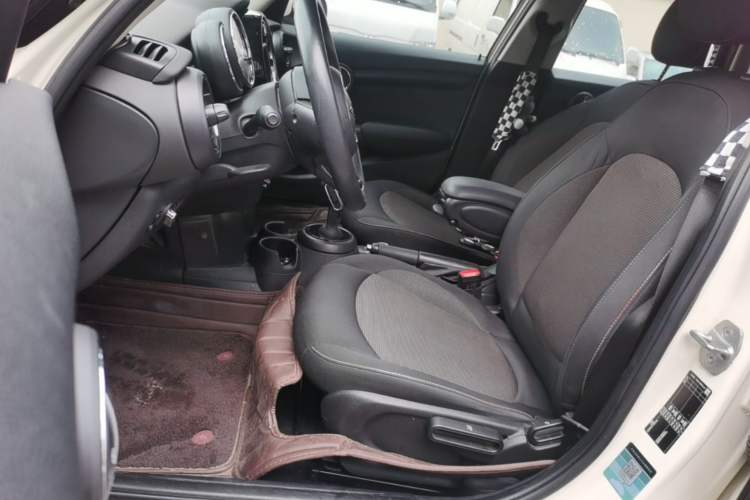 Used MINI 2019 1.5T ONE Five-Door Edition Left Front Seat