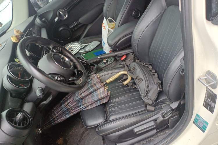 Used MINI 2019 2.0T COOPER S Artist Five-Door Edition Left Front Seat