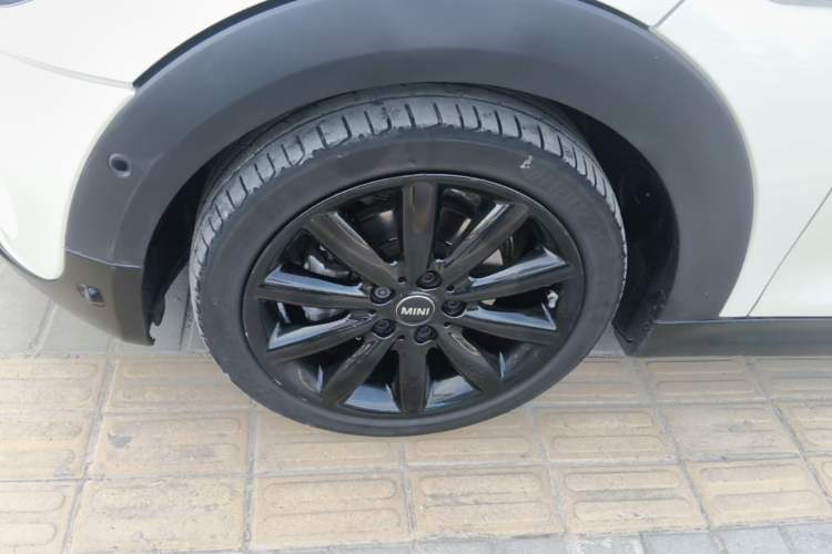 Used MINI 2019 1.5T COOPER Artist Left Front Wheel Hub