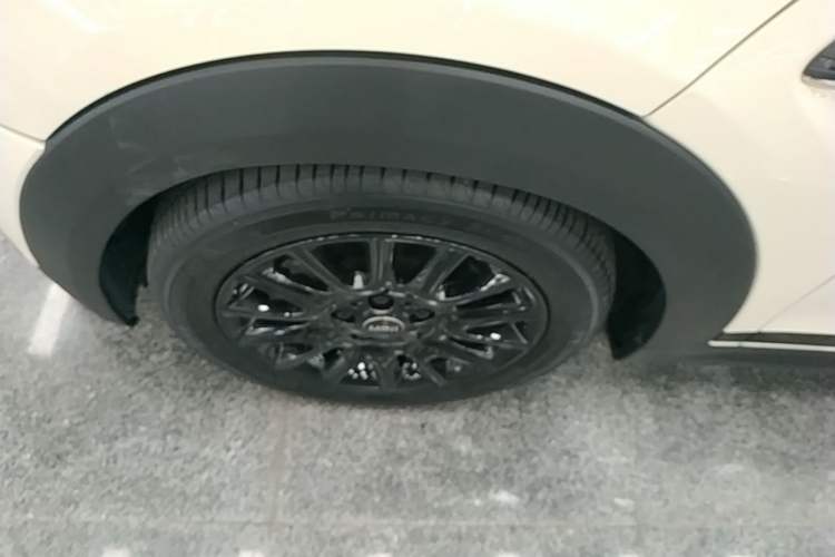 Used MINI 2019 1.5T COOPER Classic Edition Left Front Wheel Hub