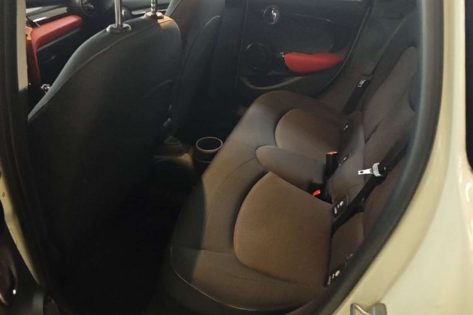 Used MINI 2019 1.5T ONE PLUS Five-Door Edition Left Rear Seat