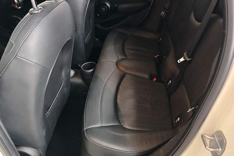 Used MINI 2019 2.0T COOPER S Artist Five-Door Edition Left Rear Seat