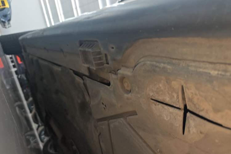 Used MINI 2019 1.5T ONE Five-Door Edition Left Side Sill