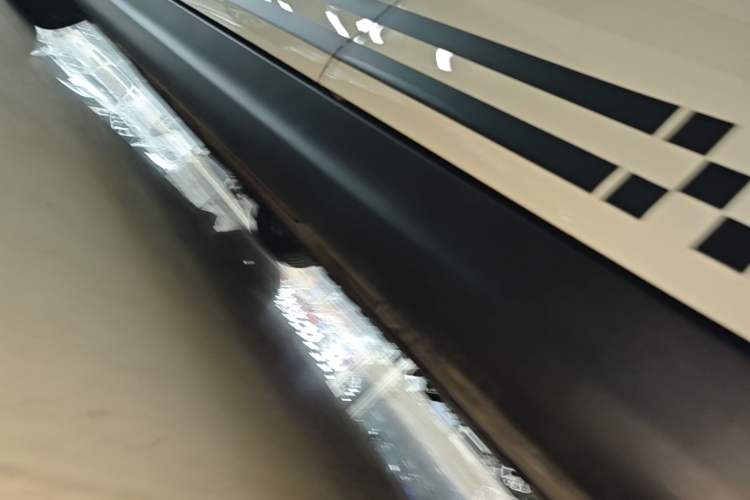 Used MINI 2019 1.5T ONE PLUS Five-Door Edition Left Side Sill