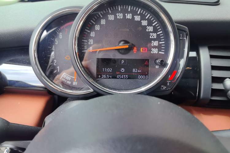 Used MINI 2019 1.5T ONE PLUS Five-Door Edition Odometer Close Up
