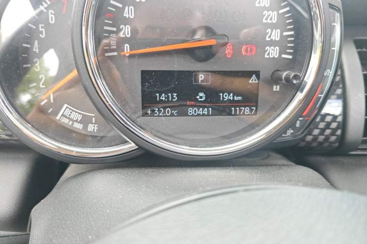 Used MINI 2019 2.0T COOPER S Classic Edition Odometer Close Up