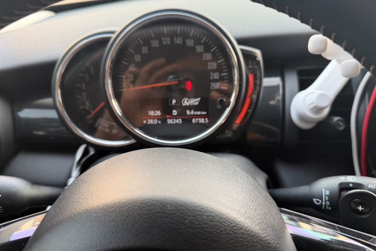 Used MINI 2019 2.0T COOPER S Artist Odometer Close Up
