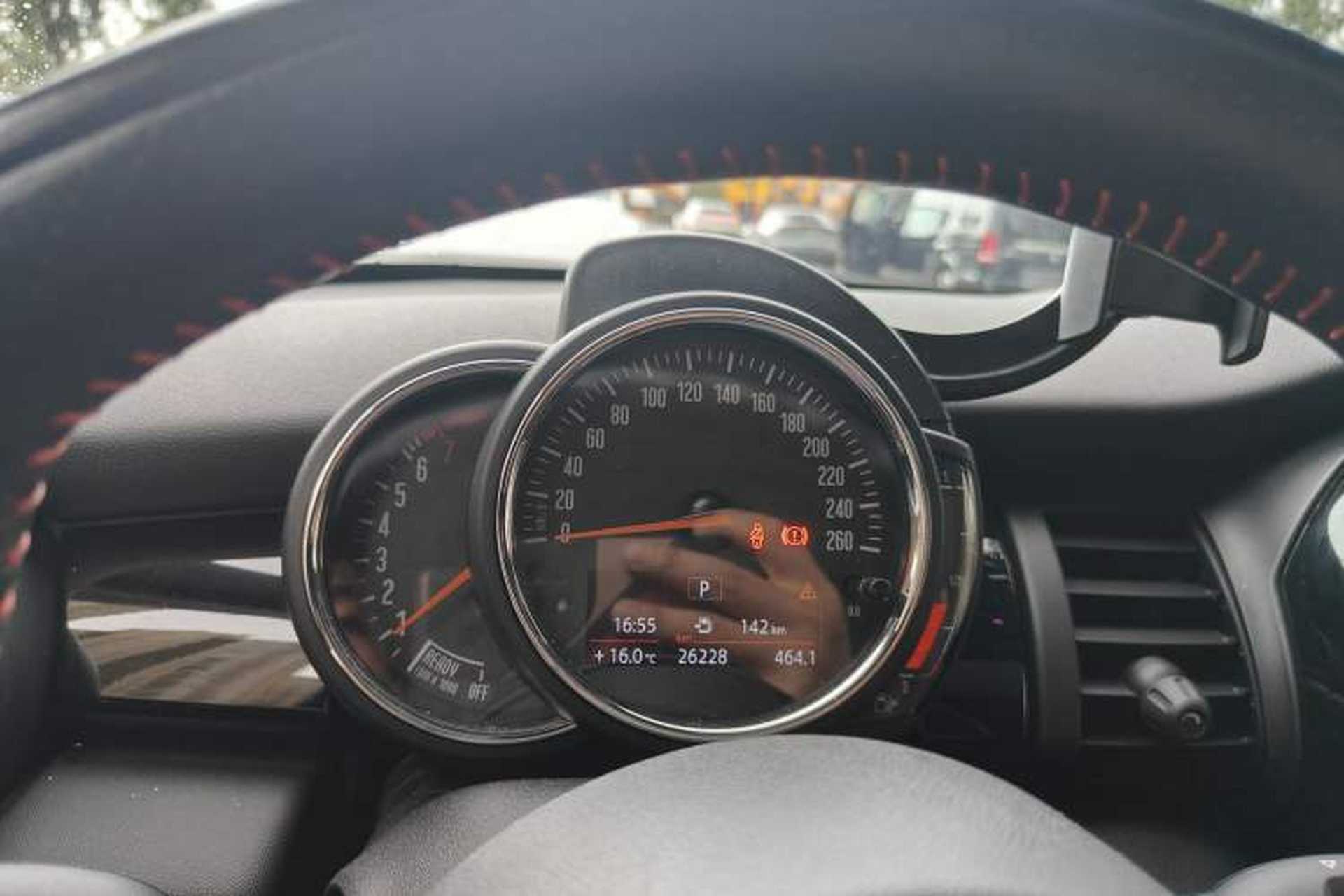 Used MINI 2019 1.5T COOPER Racing Driver Odometer Close Up
