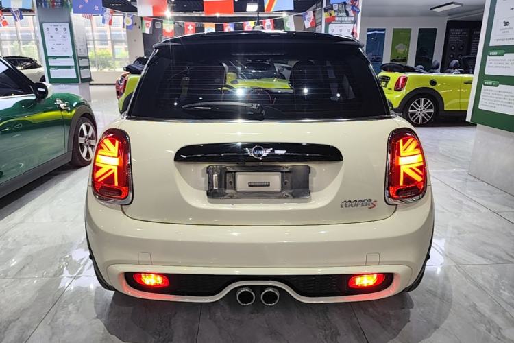Used MINI 2019 2.0T COOPER S Classic Edition Rear