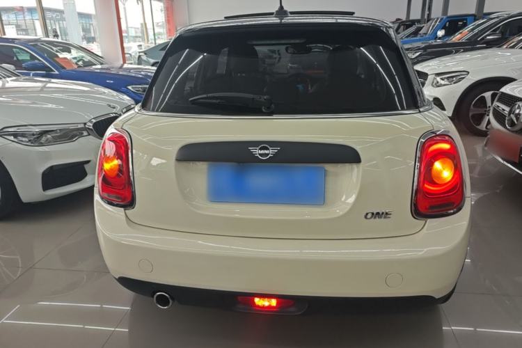 Used MINI 2019 1.5T ONE Five-Door Edition Rear