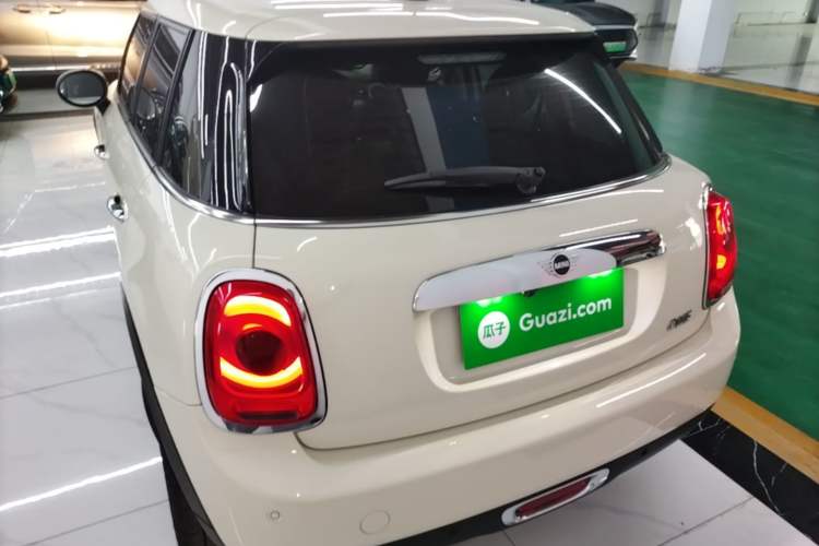 Used MINI 2019 1.5T ONE PLUS Five-Door Edition Rear