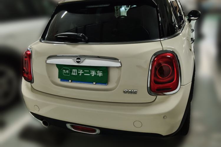 Used MINI 2019 1.5T ONE PLUS Five-Door Edition Rear