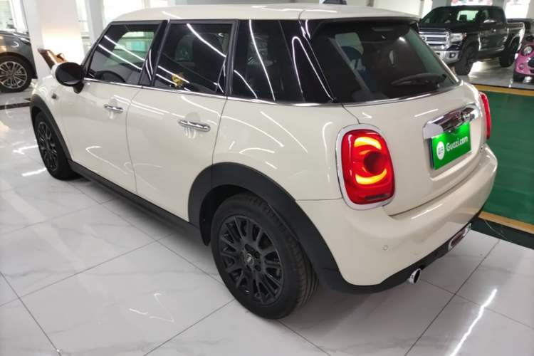 Used MINI 2019 1.5T ONE PLUS Five-Door Edition Rear Left 45 Deg