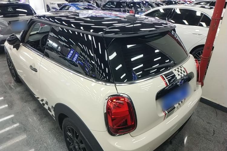 Used MINI 2019 1.5T COOPER Classic Edition Rear Left 45 Deg