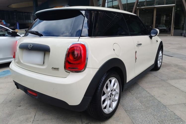 Used MINI 2019 1.5T ONE Rear Right 45 Deg