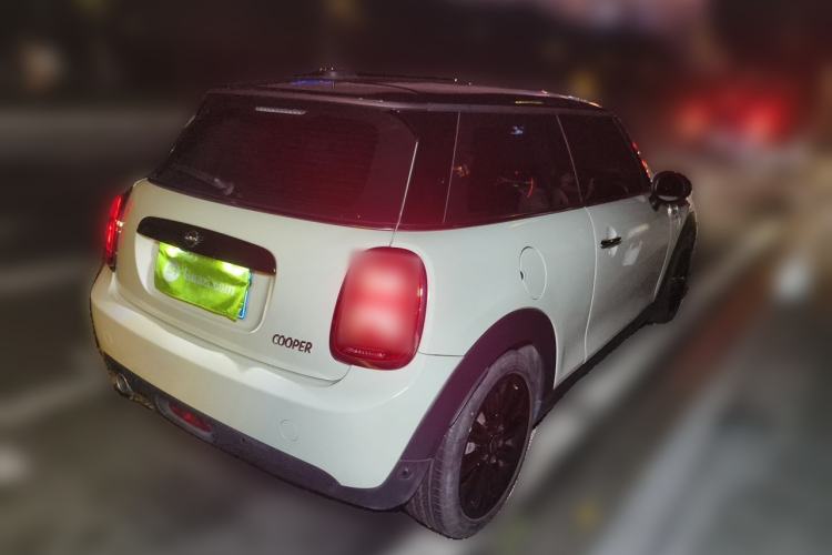 Used MINI 2019 1.5T COOPER Artist Rear Right 45 Deg