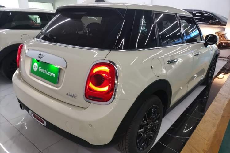 Used MINI 2019 1.5T ONE PLUS Five-Door Edition Rear Right 45 Deg