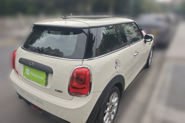 Used MINI 2019 1.5T ONE Rear Right 45 Deg