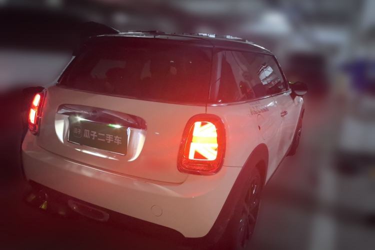 Used MINI 2019 1.5T COOPER Artist Rear Right 45 Deg