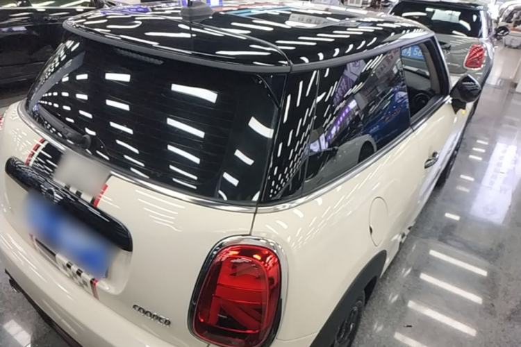 Used MINI 2019 1.5T COOPER Classic Edition Rear Right 45 Deg