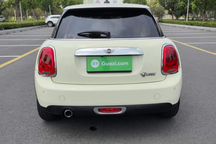 Used MINI 2019 1.5T ONE PLUS Five-Door Edition Rear