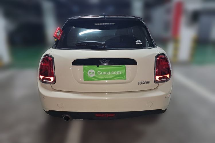 Used MINI 2019 1.5T COOPER Classic Edition Five-Door Version Rear