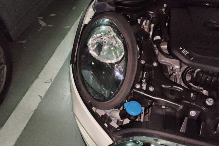 Used MINI 2019 1.5T ONE PLUS Five-Door Edition Right Front Headlight