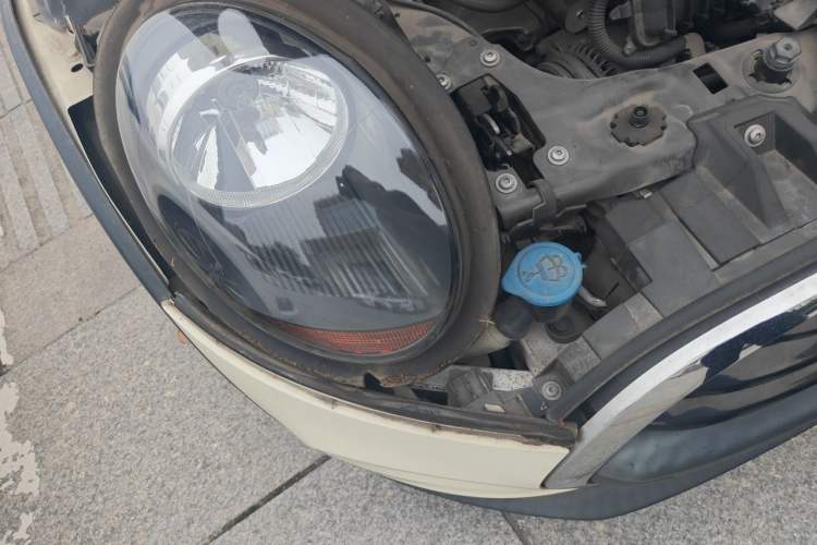Used MINI 2019 1.5T ONE Five-Door Edition Right Front Headlight