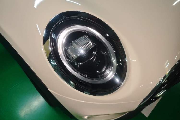 Used MINI 2019 1.5T COOPER Classic Edition Right Front Headlight
