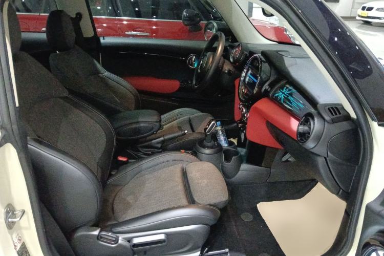 Used MINI 2019 1.5T COOPER Classic Edition Right Front Seat