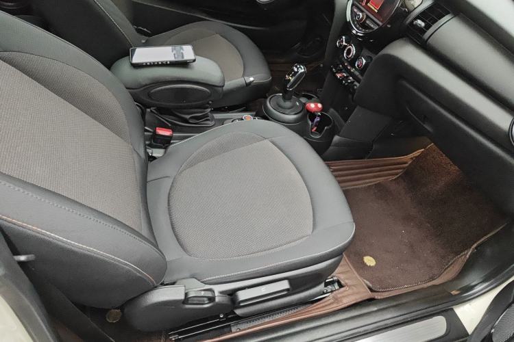 Used MINI 2019 1.5T ONE Right Front Seat