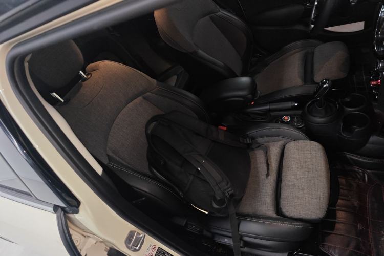 Used MINI 2019 1.5T COOPER Classic Edition Five-Door Version Right Front Seat