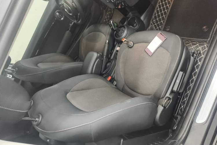 Used MINI 2019 1.5T ONE PLUS Right Front Seat