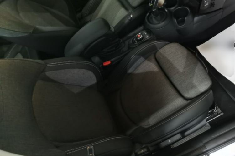 Used MINI 2019 1.5T COOPER Classic Edition Five-Door Version Right Front Seat