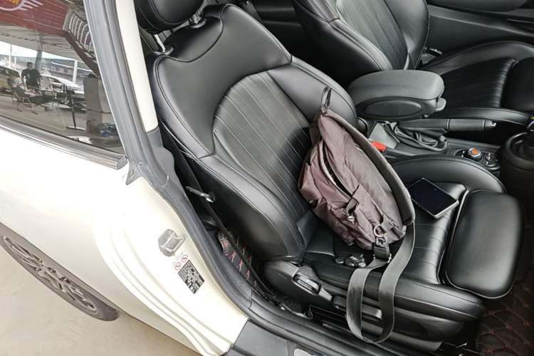 Used MINI 2019 1.5T COOPER Classic Edition Right Front Seat