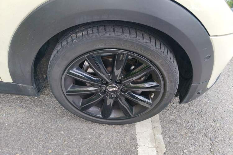 Used MINI 2019 1.5T COOPER Artist Right Front Wheel Hub