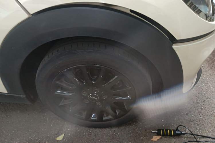 Used MINI 2019 1.5T ONE PLUS Five-Door Edition Right Front Wheel Hub