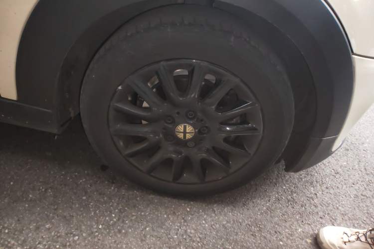 Used MINI 2019 1.5T ONE Five-Door Edition Right Front Wheel Hub
