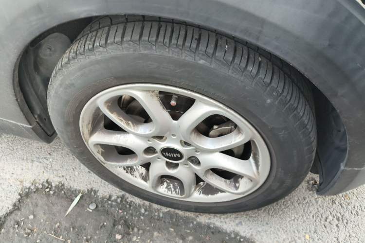Used MINI 2019 1.5T ONE Right Front Wheel Hub