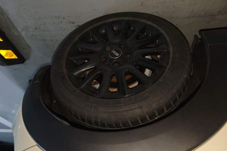 Used MINI 2019 1.5T ONE PLUS Right Front Wheel Hub
