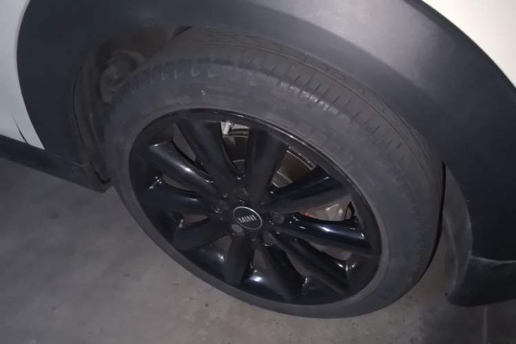 Used MINI 2019 1.5T COOPER Artist Right Front Wheel Hub