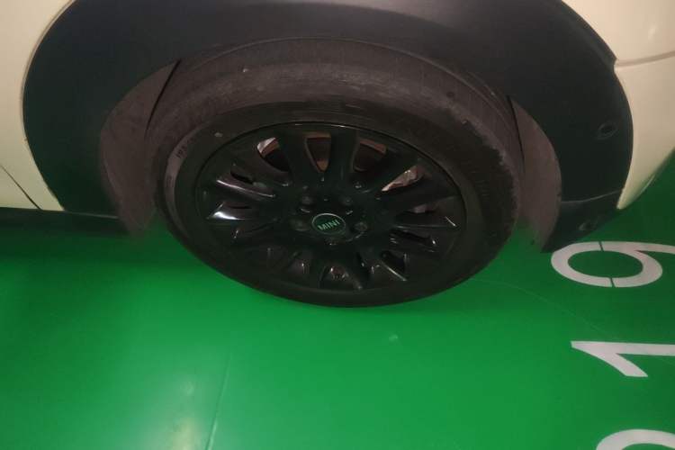 Used MINI 2019 1.5T COOPER Classic Edition Right Front Wheel Hub