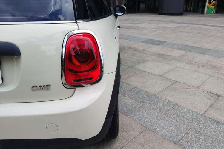 Used MINI 2019 1.5T ONE Right Rear Taillight