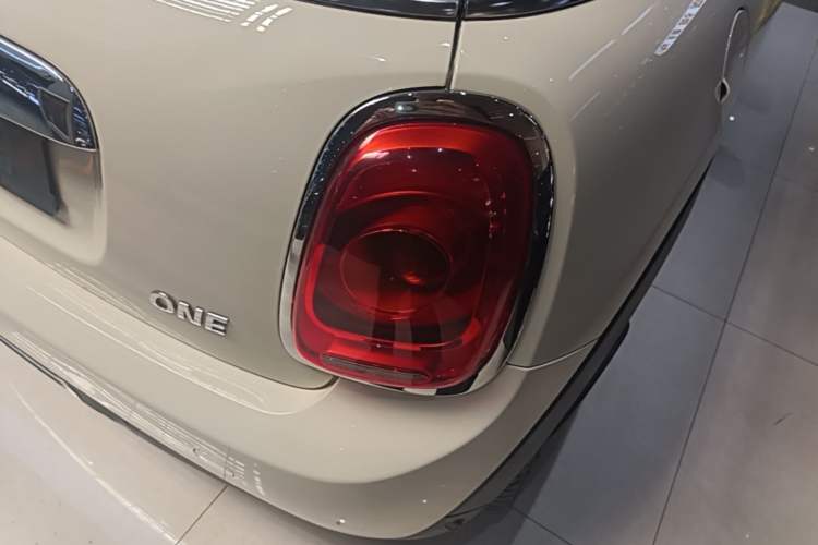 Used MINI 2019 1.5T ONE PLUS Right Rear Taillight