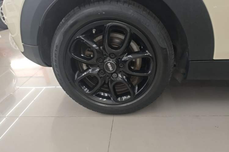 Used MINI 2019 1.5T ONE Five-Door Edition Right Rear Wheel Hub