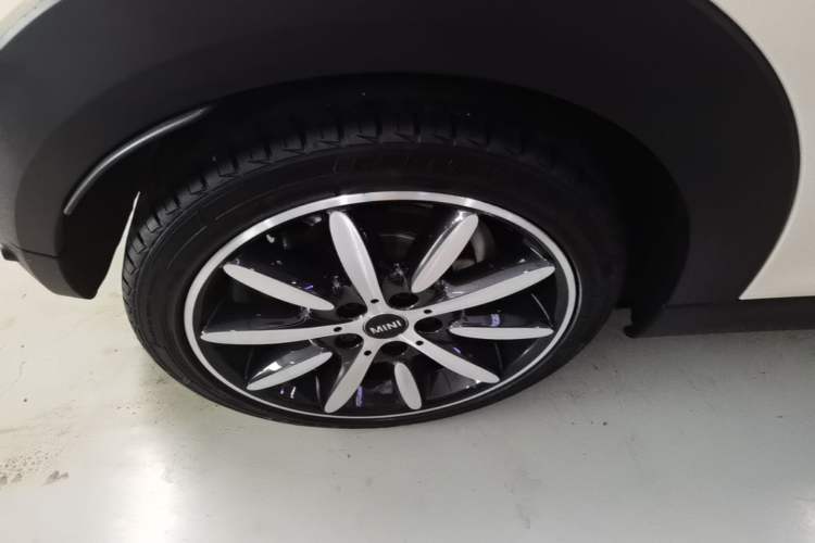 Used MINI 2019 1.5T COOPER CABRIO Artist Right Rear Wheel Hub